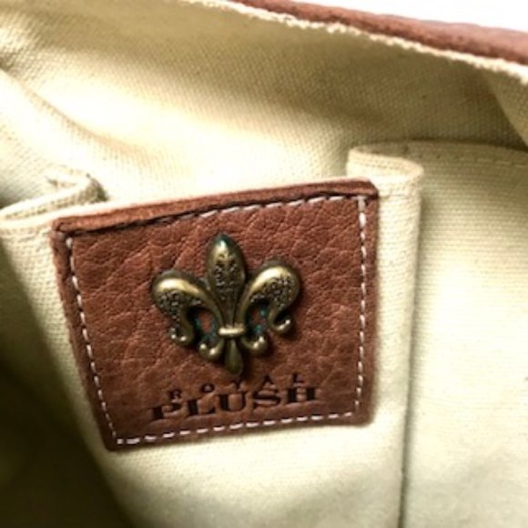 Fleur-de-lis Royal Plush Leather Bag - Picture 14 of 15